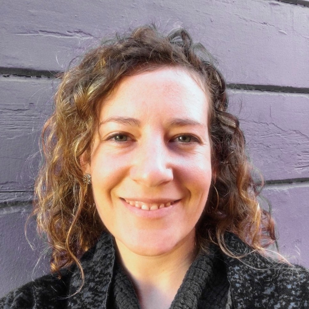 Meet your Posher, Laura